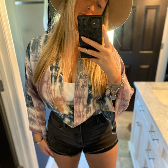 Kimono /wrap top - Picture 2 of 5